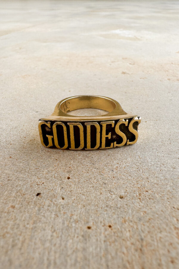 bague unique goddess laiton plaqué or antique. Statement ring